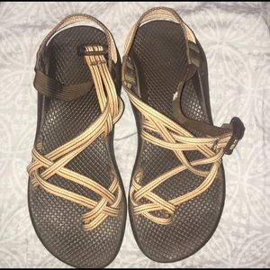 Cute brown size 8 Chaco's